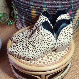 Dolce Vita pony hair Cheetah print boots